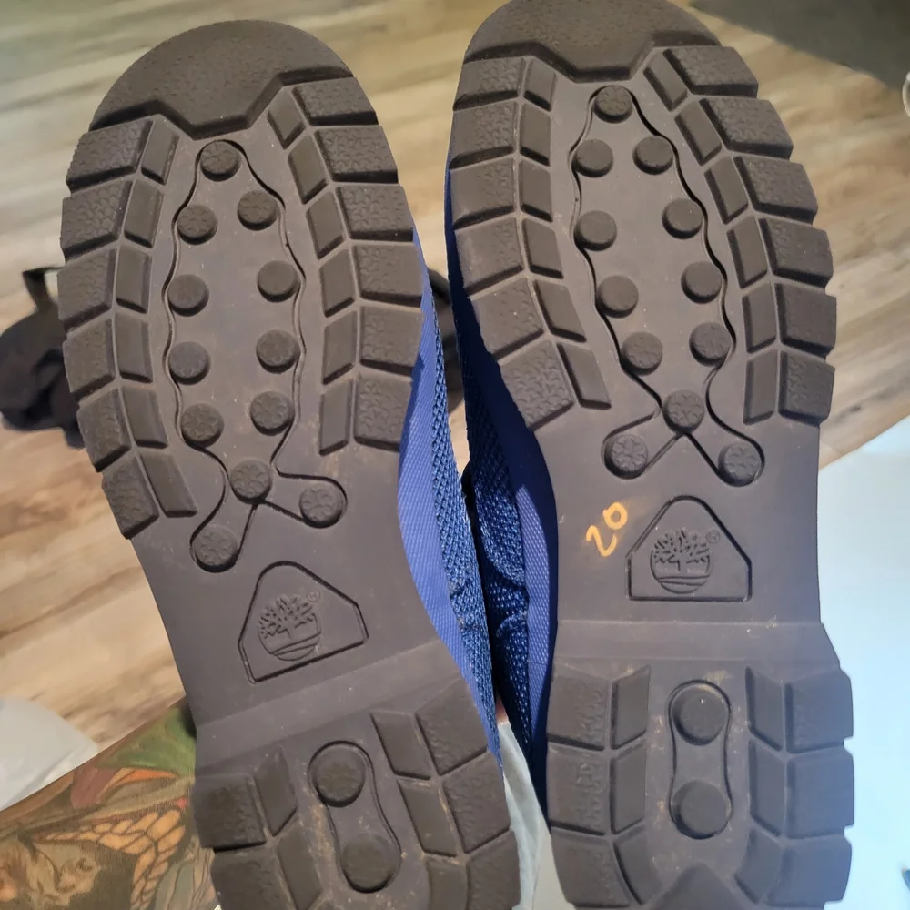 Kids Blue Timberland Shoes Size 5 - Picture 5 of 7